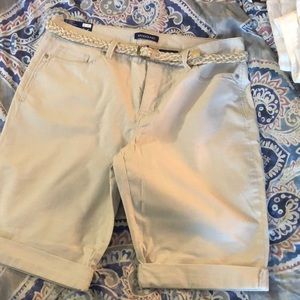 Bandolino Ladies Bermuda Shorts